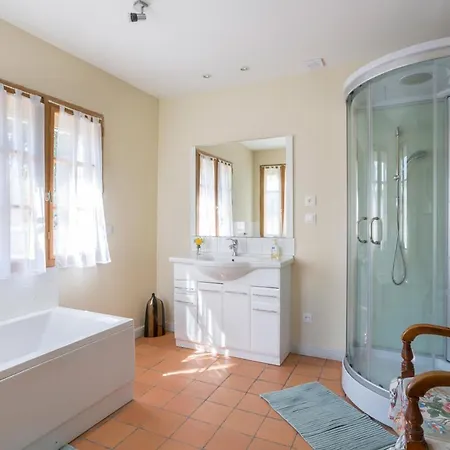 Gageac-et-rouillac Sleeps 6 Pool Wifi *